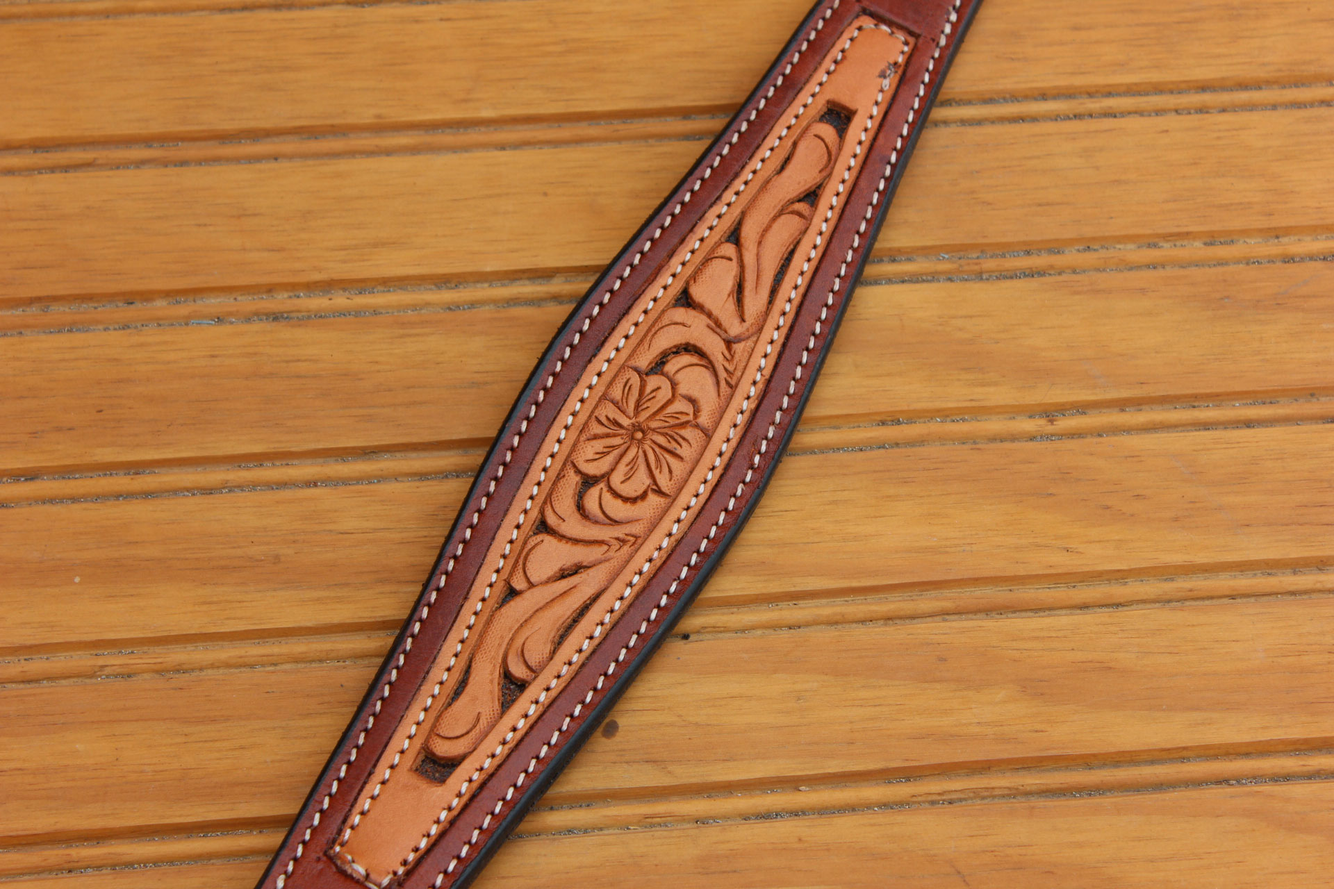 Two Tone, Carved Breastcollar – Half Circle Ranch